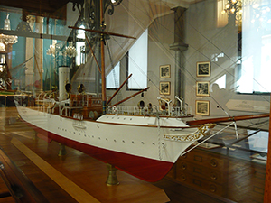 Модель яхты «Hirondelle». Океанографический музей Монако.