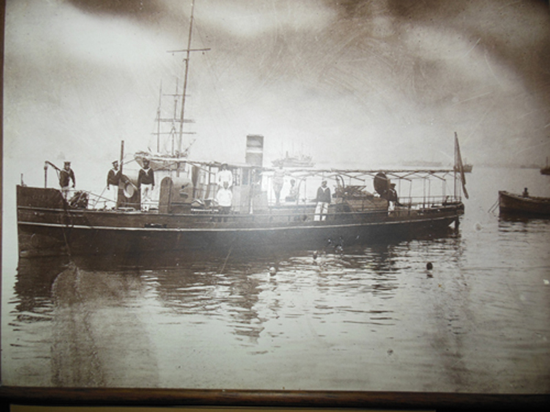 Пароход италия. Сербия пароход 1867. Канонерские лодки .1854 г. река Дунай. Италия пароход 1861 год. Итальянский пароход Женероза.